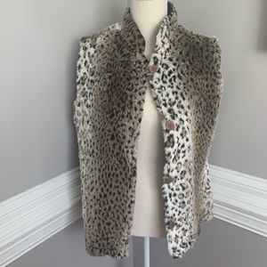 Coldwater Creek Snow Leopard Vest Sz M